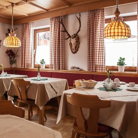 Pensionat Apart-pension Haus Arina Nauders